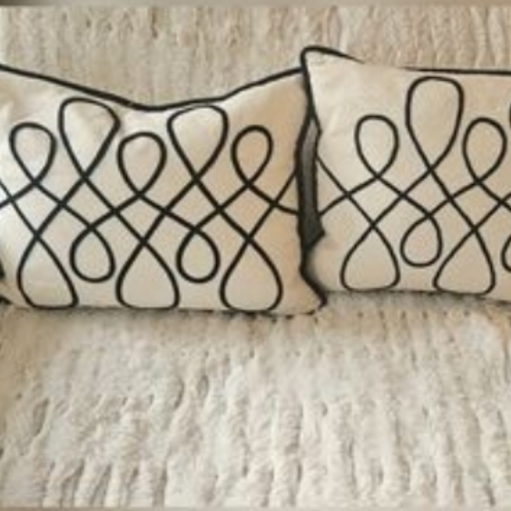 Set Of Two Ivory & Black Luxury Down Filled Pillows Beautiful Set 14 X 8"